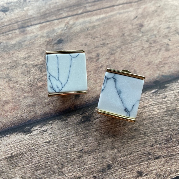 White Marbled Earrings - Picture 1 of 3
